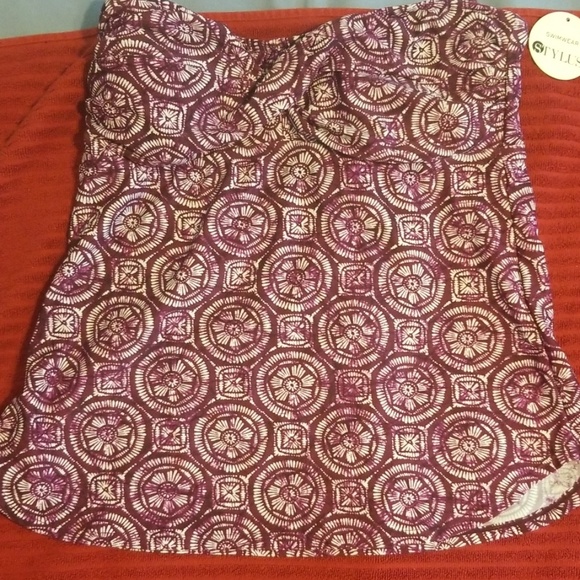 Swimsuit - Picture 1 of 4